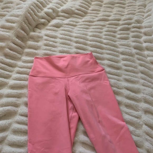 ALO Yoga Pink Leggings - Picture 2 of 3